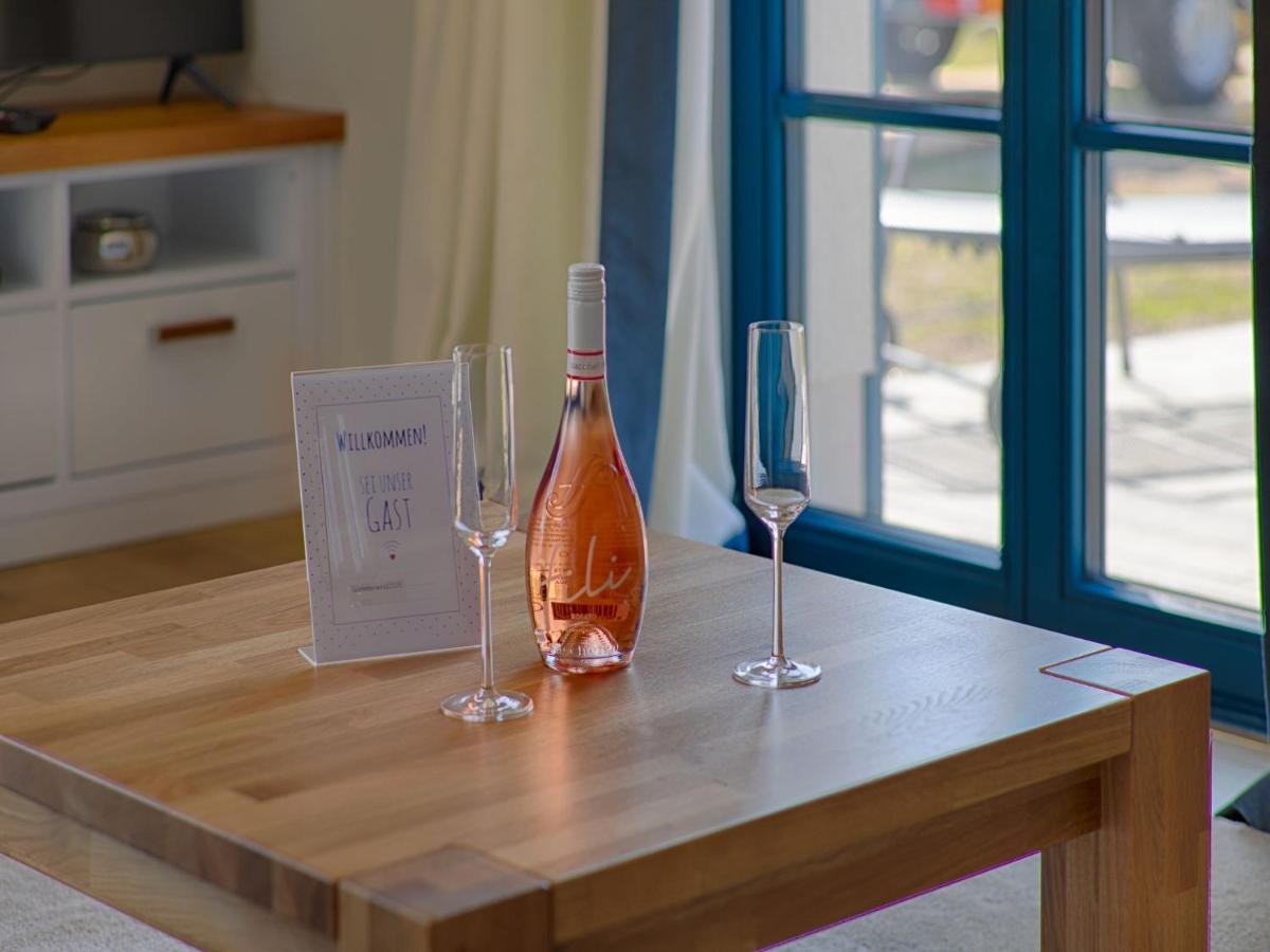 Reetland Am Meer - Premium Reetdachvilla Mit 3 Schlafzimmern, Sauna Und Kamin F23 Dranske Extérieur photo