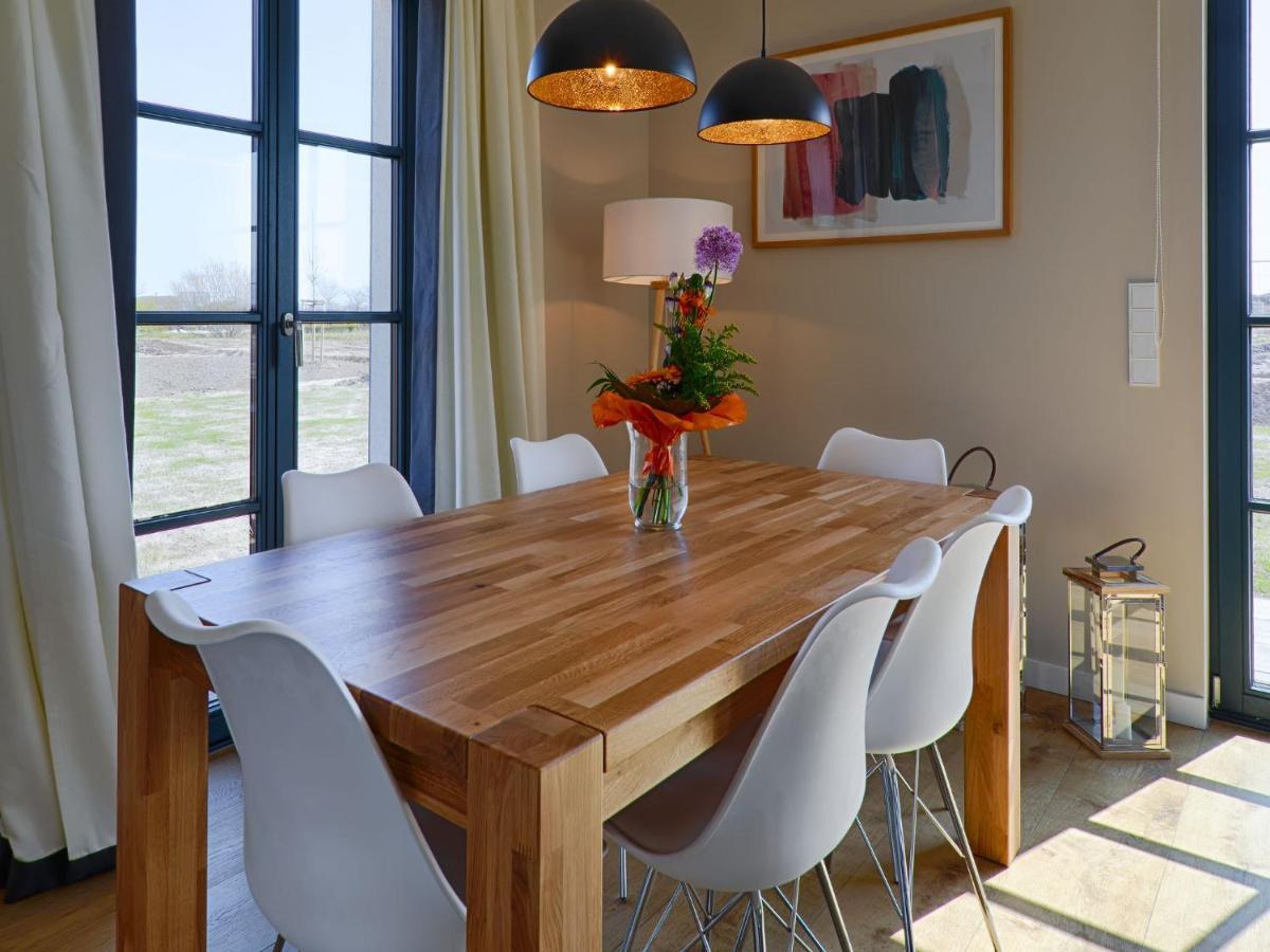 Reetland Am Meer - Premium Reetdachvilla Mit 3 Schlafzimmern, Sauna Und Kamin F23 Dranske Extérieur photo